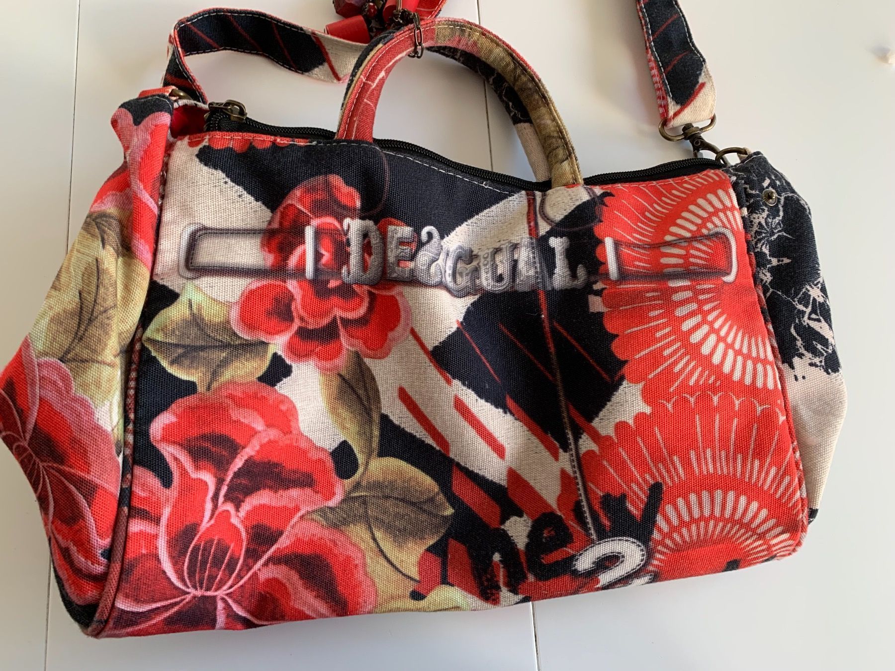 Desigual Borse da donna: DESIGUAL - super schöne Tasche wNEU – Usato da Meiringen venduto da Jackwashere 1