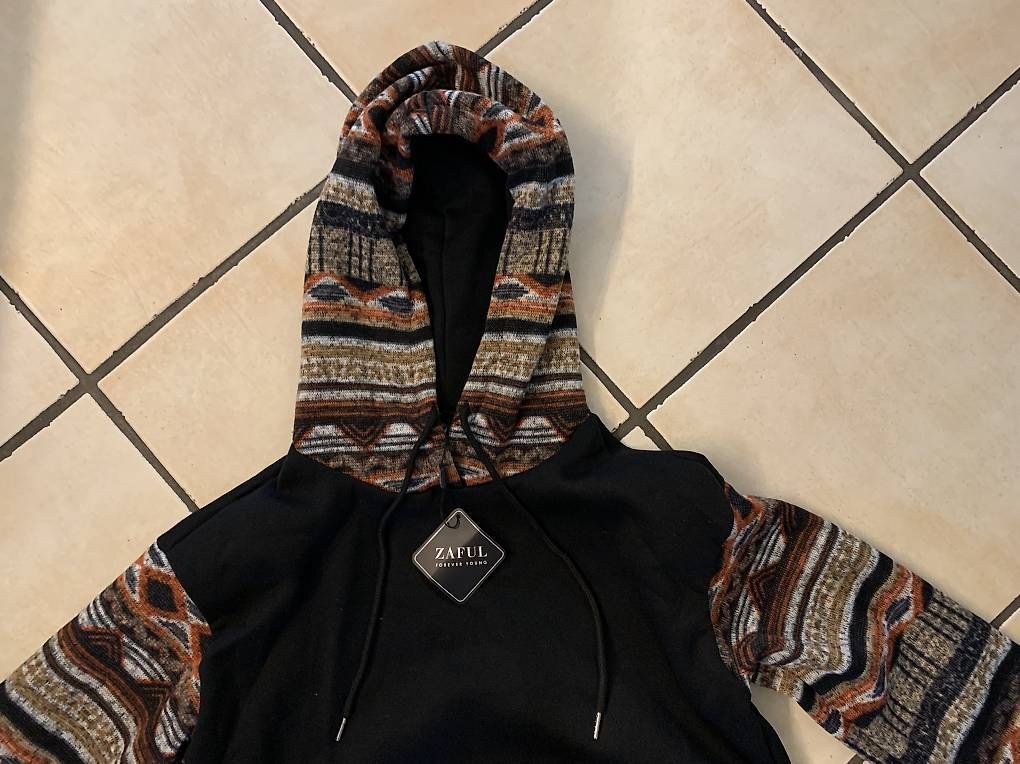 Maglioni & Felpe: Pullover mit Kapuze, ca. Gr. S. , ganz neu – Usato da Muri AG venduto da bobmol 1
