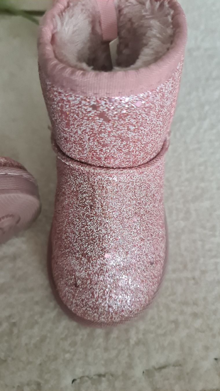 Scarpe per ragazze: Süsse Mädchen Winterstiefel Gr. 24 Rosa Glitzer – Usato da Zufikon venduto da Dadulka79 2