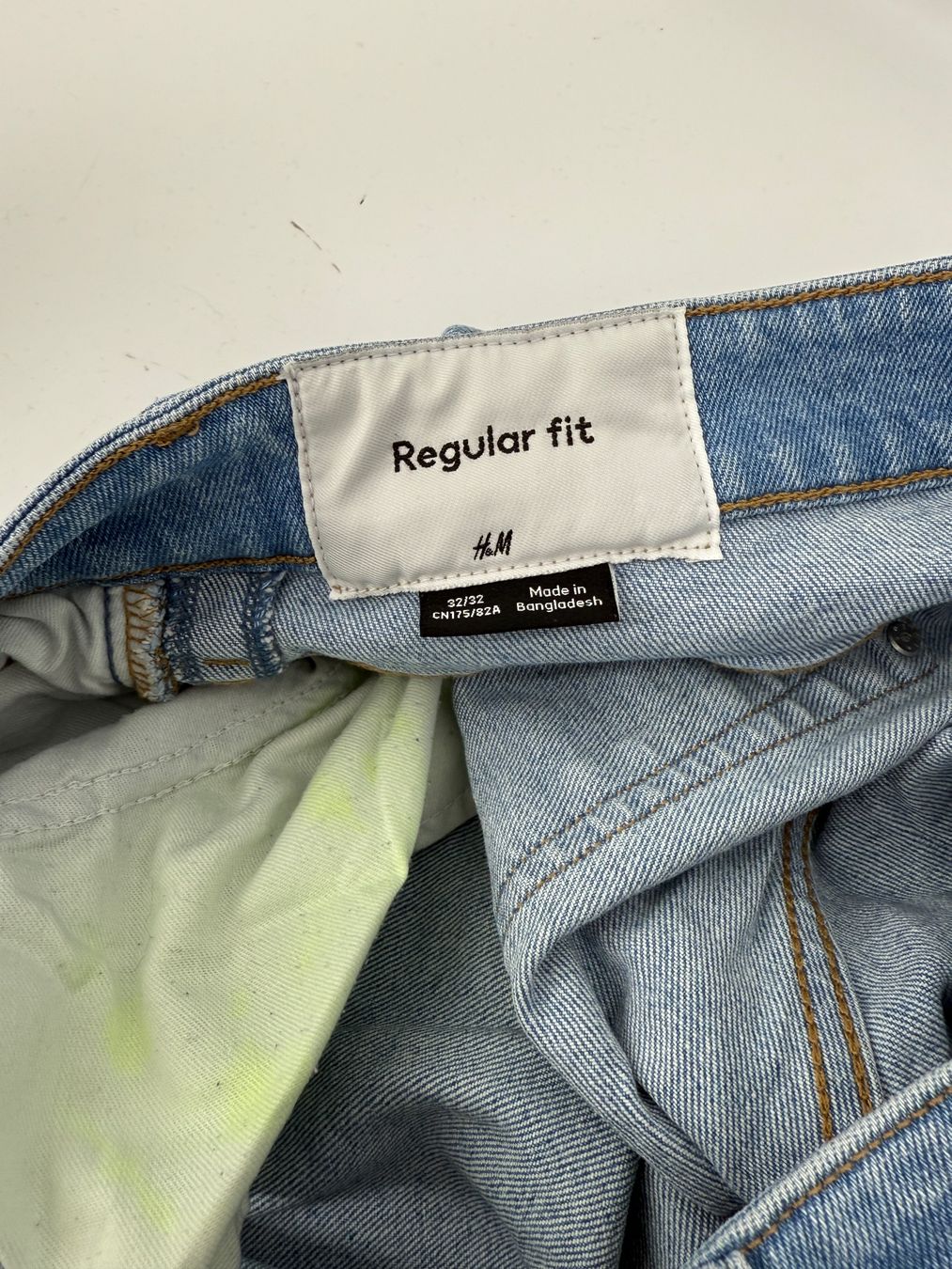 H&M Jeans: Herren Jeans von H&M Gr. 32/32 Regular fit – Usato da Auenstein venduto da moin. 4