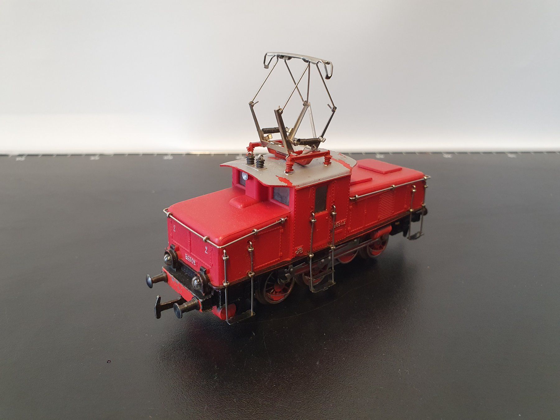 Märklin Modelleisenbahnen: MÄRKLIN: DB E63 ROT RANGIERLOK – Gebraucht aus Biglen von taunus82 3