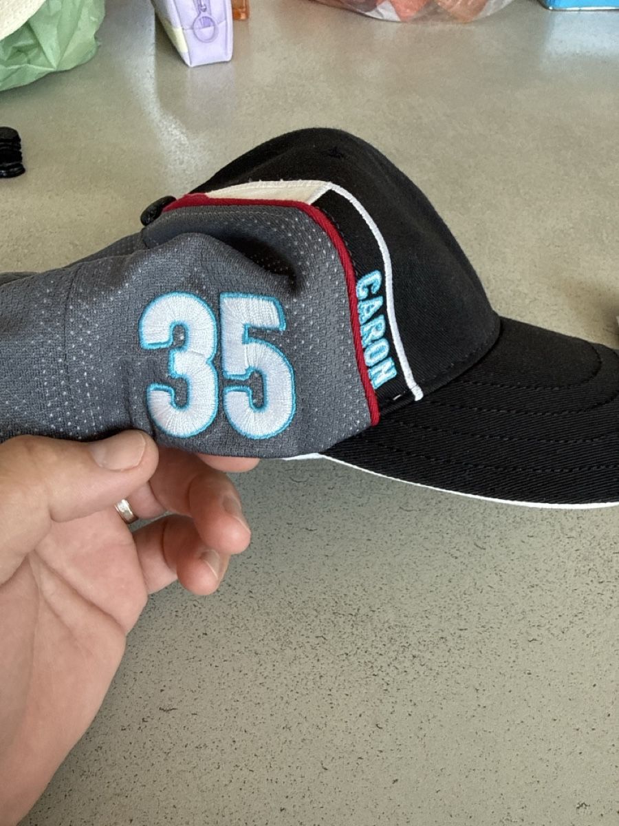 Chapeaux, bonnets & casquettes: Casquette Gottéron #35 Caron – D'occasion à Cressier FR par M-I-M 2