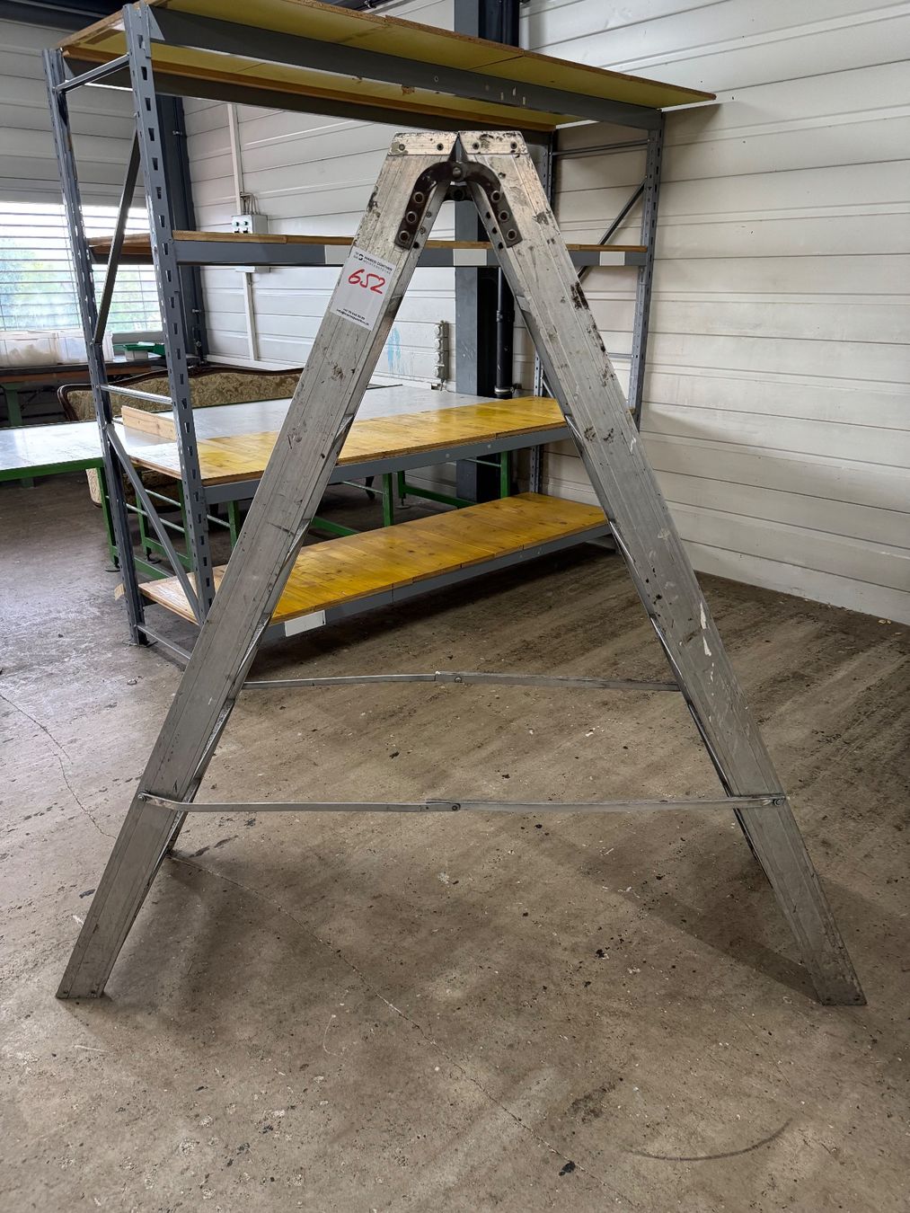 Scale: 652 Aluminium Bockleiter aus Liquidation – Usato da Derendingen venduto da Meisterstuecke 1