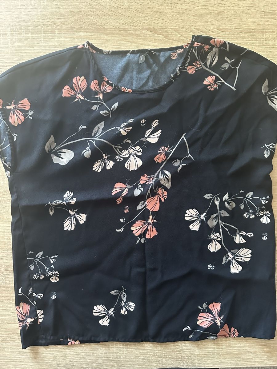 Lotti di vestiti: 7 blusenshirts Gr 40 – Usato da Birrwil venduto da kidsstore 2