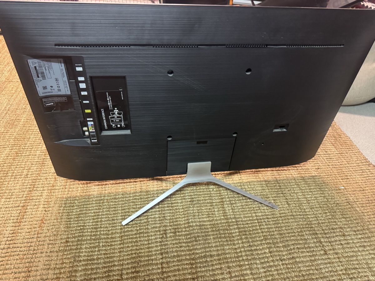 Fernseher: Fernseher Samsung gebraucht – Gebraucht aus Wettingen von lau_yq8l 2