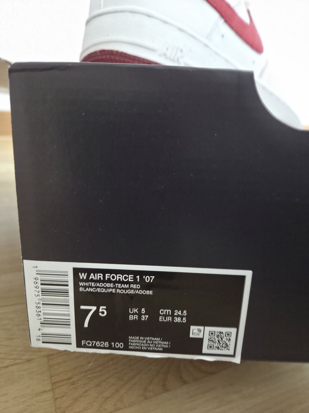 Nike Scarpe da donna: Nike Air Force 1 '07 Gr. 38.5 white / adobe red – Nuovo e nell'imballaggio originale da Zollikofen venduto da x_drive7 3