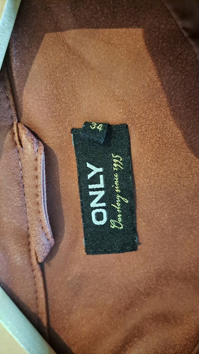 Only Giacche: ONLY Kunstlederjacke Bordeauxrot – Usato da Seengen venduto da ja6_65wp 5
