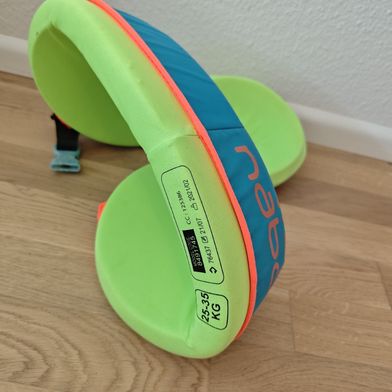 Decathlon Giubbotti di salvataggio: Swim Vest 25-35 kg good condition – Usato da Rothenfluh venduto da Carly_Q 2