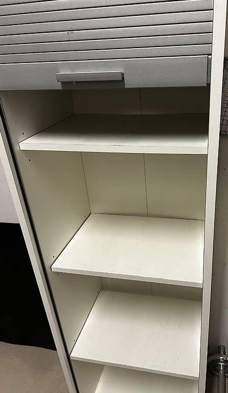 Scaffali: Ordnerregal / Bücherregal – Usato da Tagelswangen venduto da A_lina 1