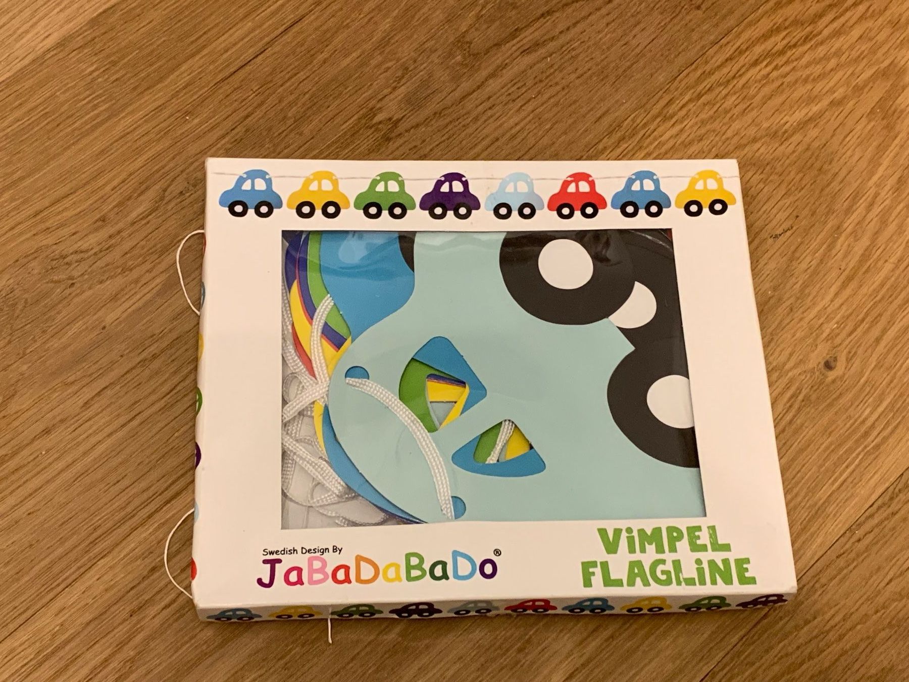 Tutte le decorazioni: Wimpelkette / Flagline Autos Karton – Usato da Signau venduto da stalder-langenegger