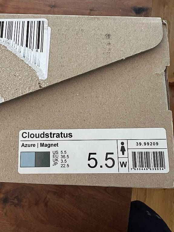 On Damenschuhe: Neue On Cloud Cloudstratus Sneakers Grösse 36.5 – Gebraucht aus Arlesheim von FS_79 4