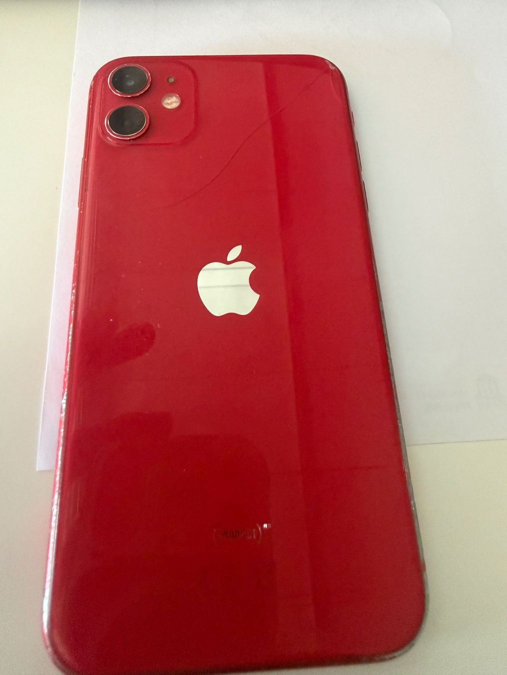 Apple Telefoni cellulari / Smartphones: iPhone 11 RED 128 gb et accessoires – Usato da Fribourg venduto da J334455