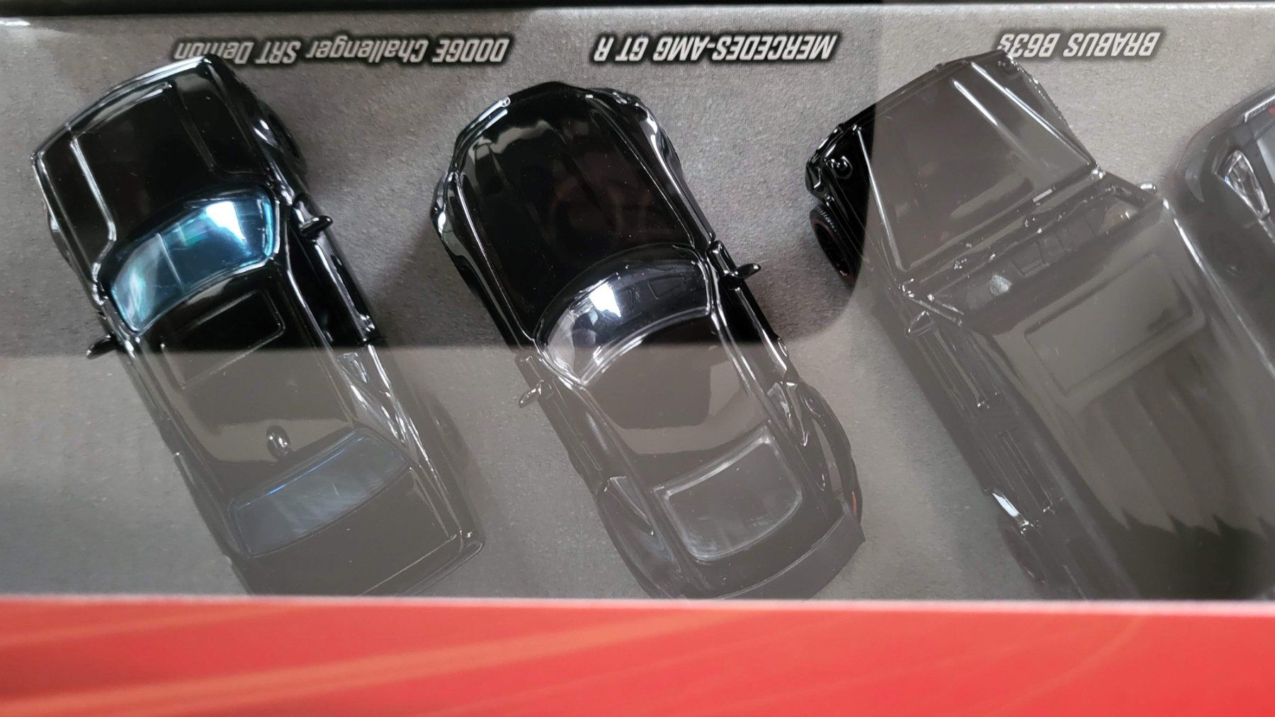 Majorette Modellini d'auto: Black Edition 5 Modelle Giftpack 1:64 Majorette – Usato da Rothrist venduto da Juana5 4