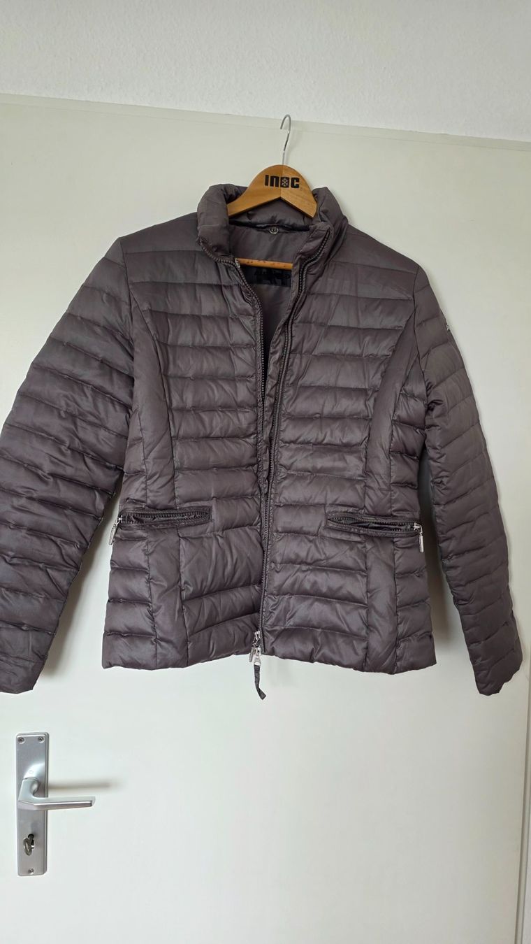 Giacche: Winterjacke Grösse 38 – Usato da Dübendorf venduto da Jolenia