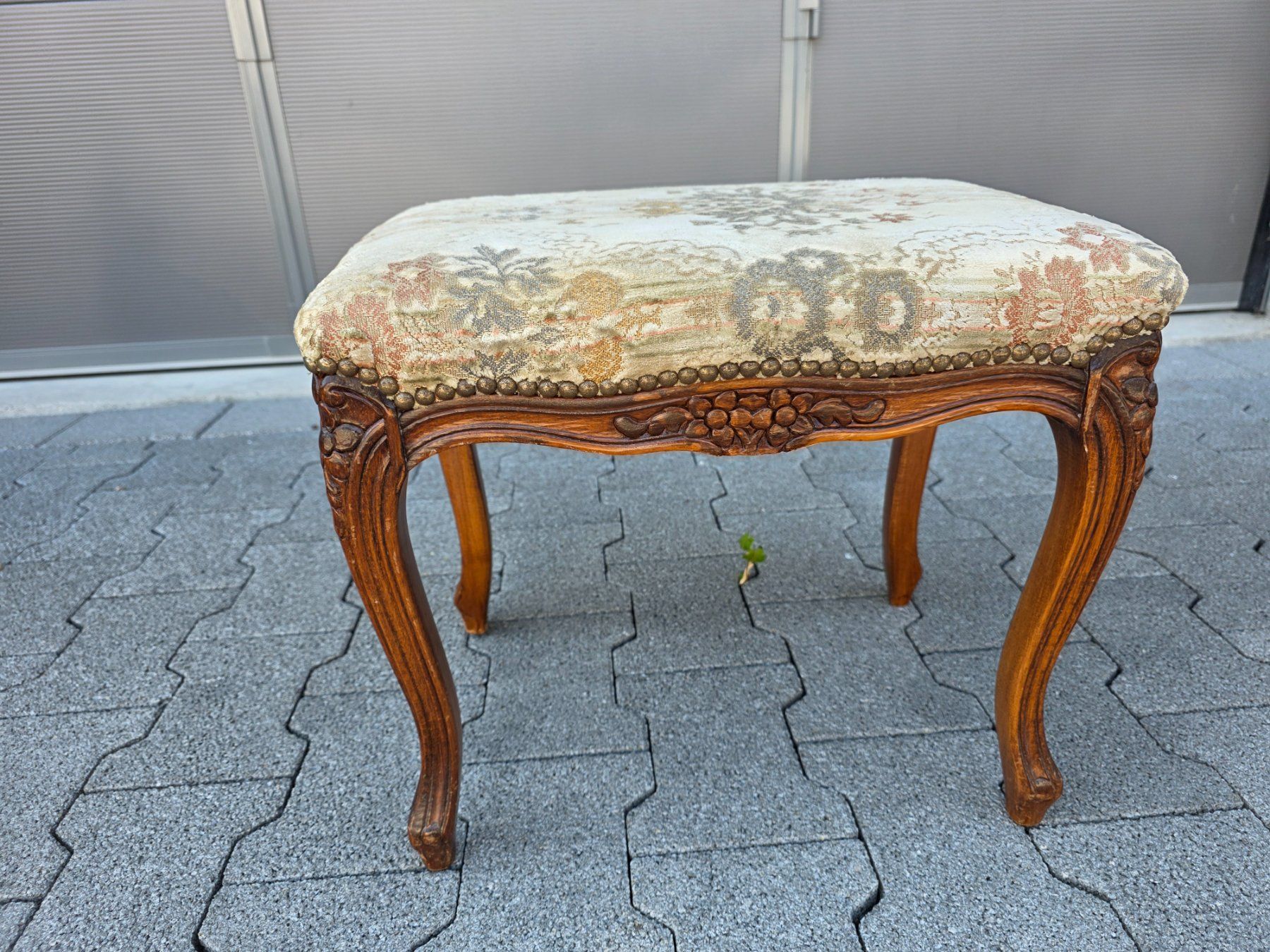 Tabourets: Vintage Hocker Schemmel Polster Sessel Stuhl – D'occasion à Walterswil BE par Lonitti 1
