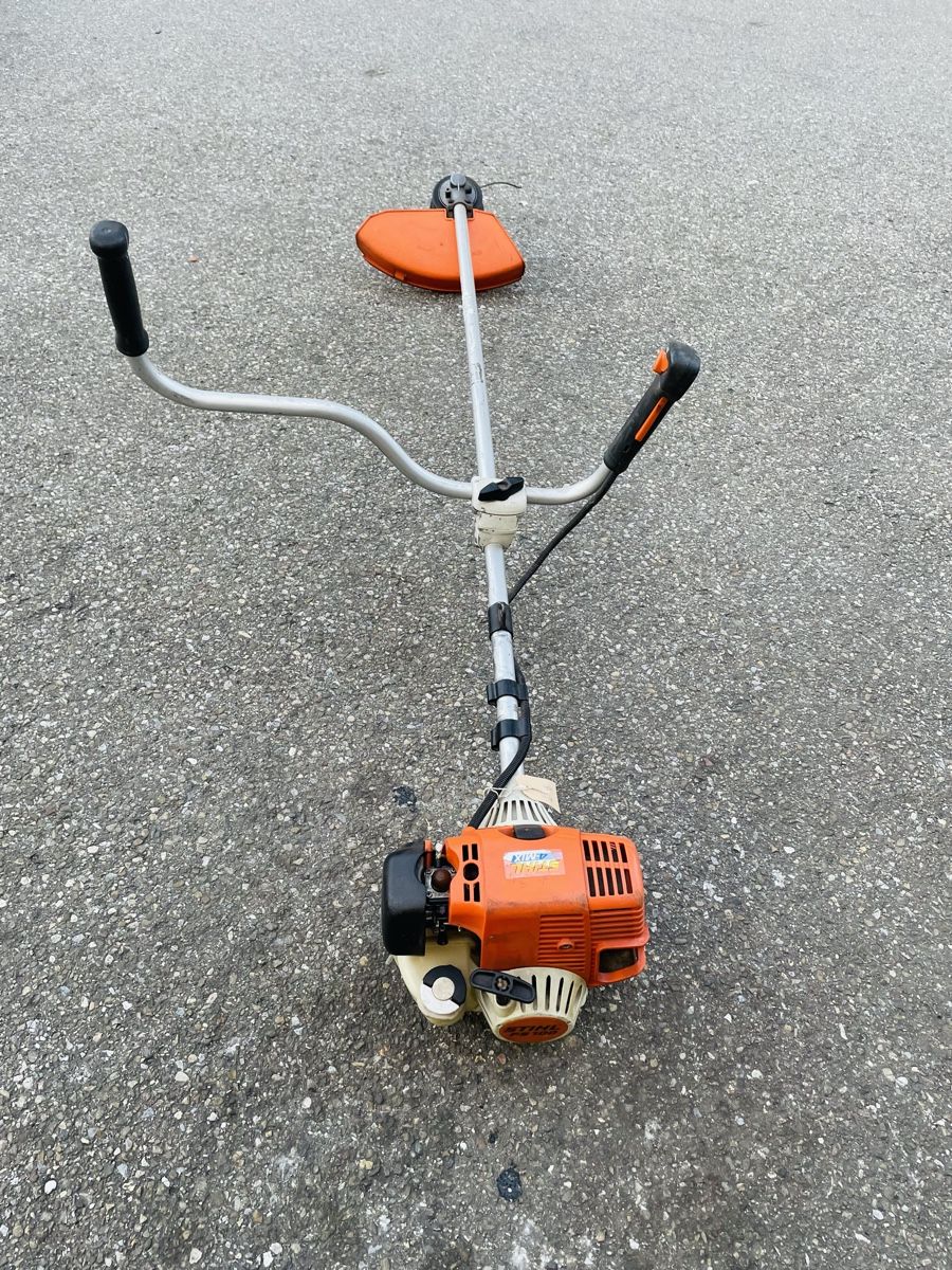 Stihl Tutti gli attrezzi: Rasentrimmer Stihl FS 100 – Usato da Würenlos venduto da Shop_Shop 4