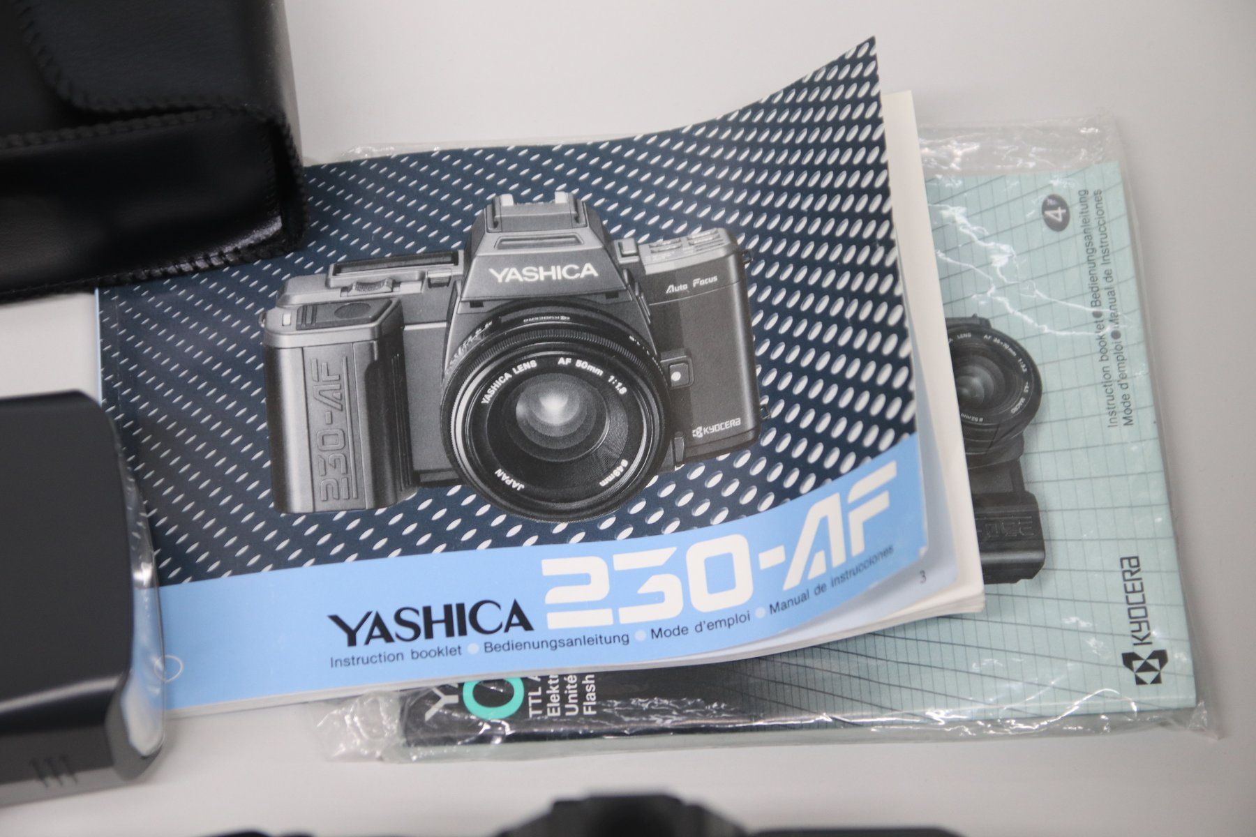 Yashica Fotocamera: Yashica 230 AF Kamera Set mit 2 Objektiven und Blitz – Usato da Wikon venduto da digital4you 6
