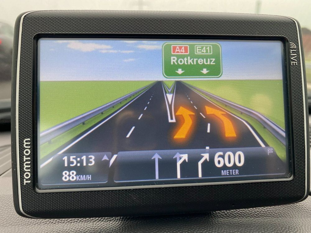 TOMTOM GO 825 LIVE. Kaufen auf Ricardo