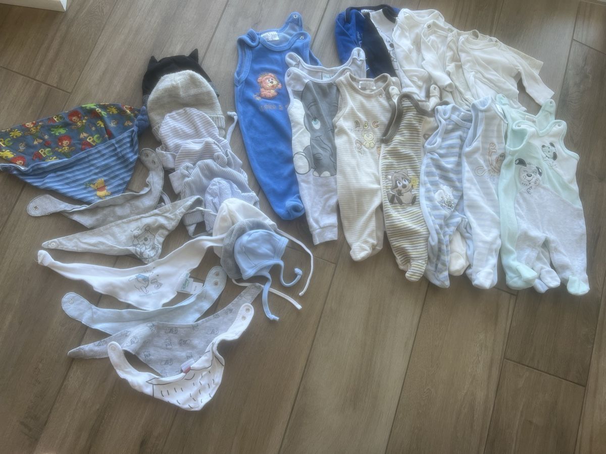 Lotti & Set di vestiti: Baby Kleiderpaket Grösse 56 – Usato da Dübendorf venduto da ali_g7p8