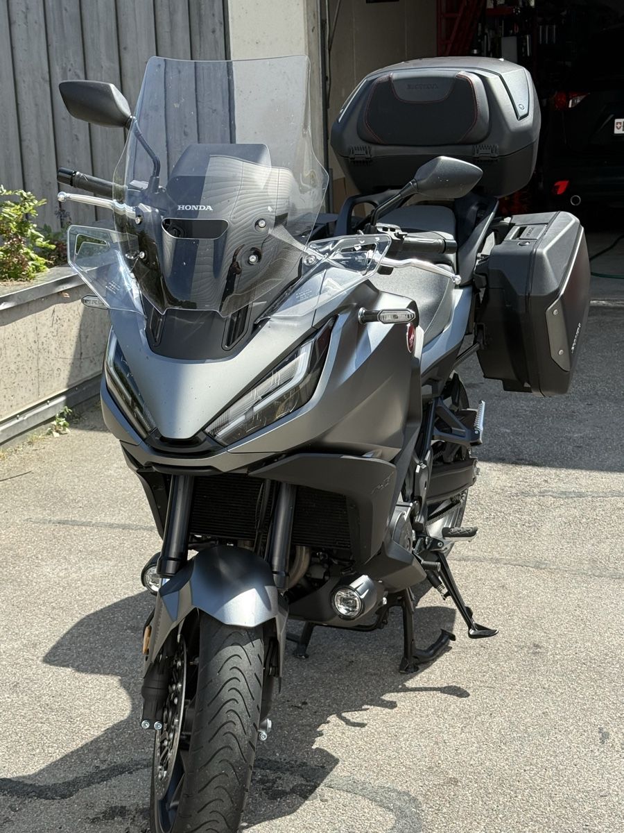 Honda Route: Honda NT 1100 – D'occasion à Beromünster par mis_9nvt 1