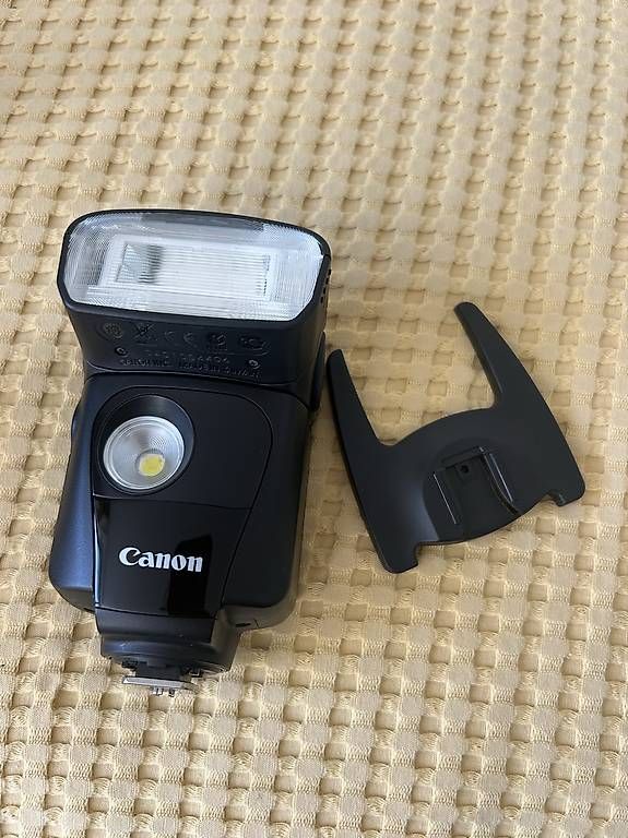 Blitze: Canon Speedlite 320 EX (Blitzgerät) – Gebraucht aus Wald ZH von al1ens 2