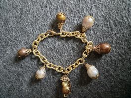 Armband goldfarben mit Perlen-Anhängern guter Zustand