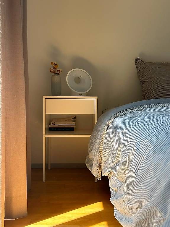 Ikea Nachttische: 2x Nachttischchen, IKEA VIKHAMMER – Gebraucht aus Luzern von Chrischtiv 3