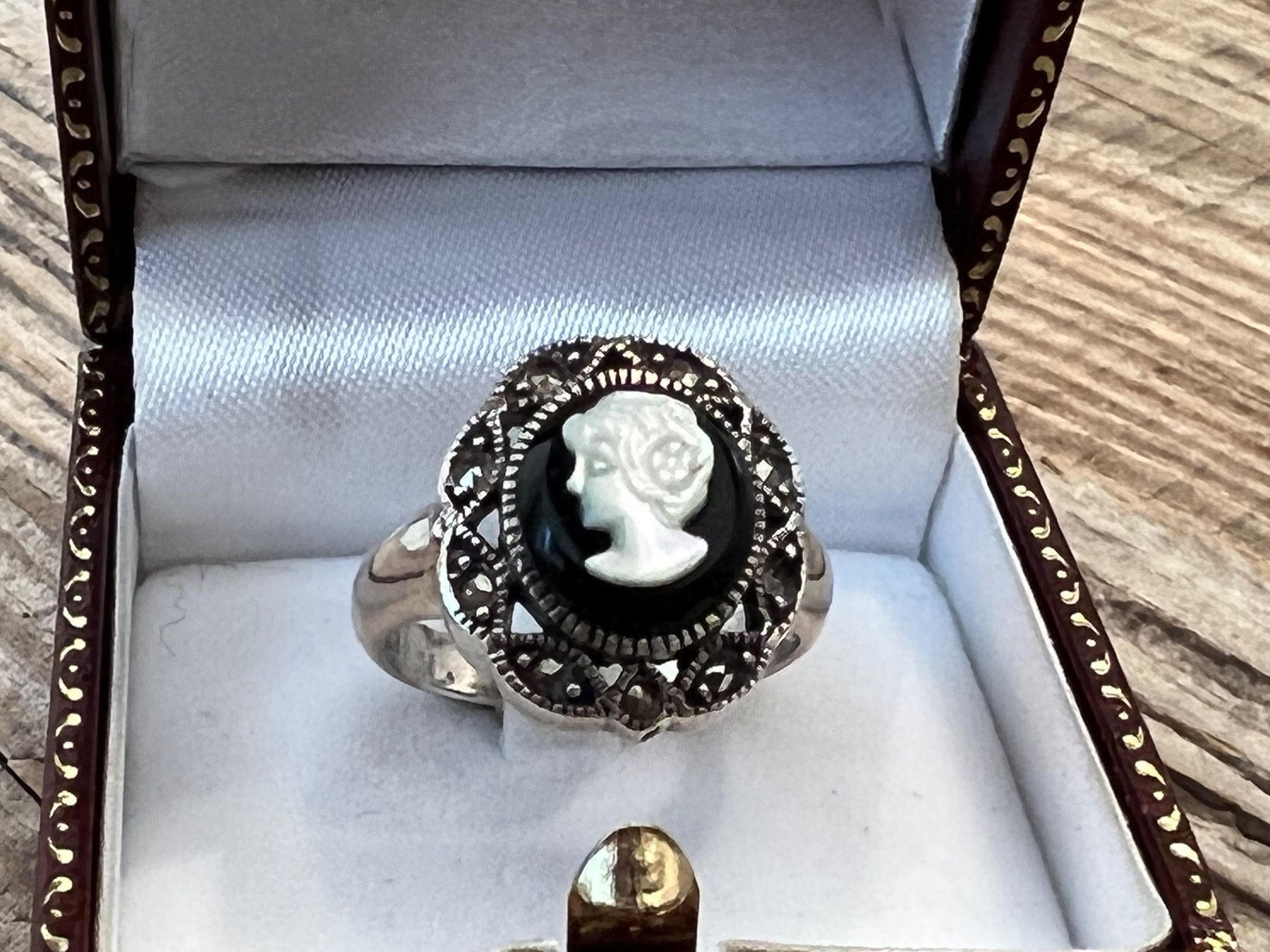 Ringe: Vintage Ring Silber m. Onyx u. Perlmutter Gemme - Cameo 55 – Neu (gemäss Beschreibung) aus Bern von Jiffy 3