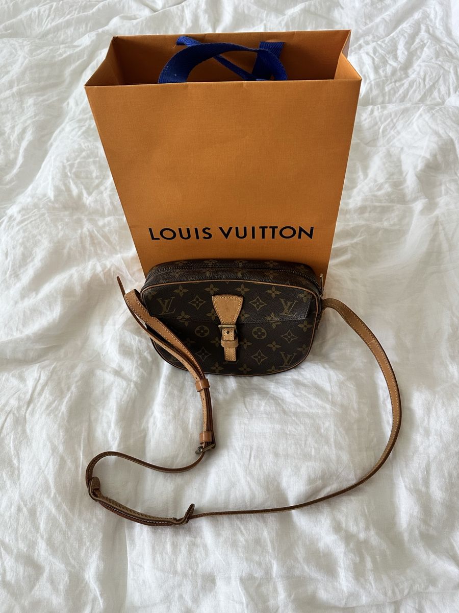 Louis Vuitton Borse: Louis Vuitton Jeue Fille – Usato da Ittigen venduto da chiller2810