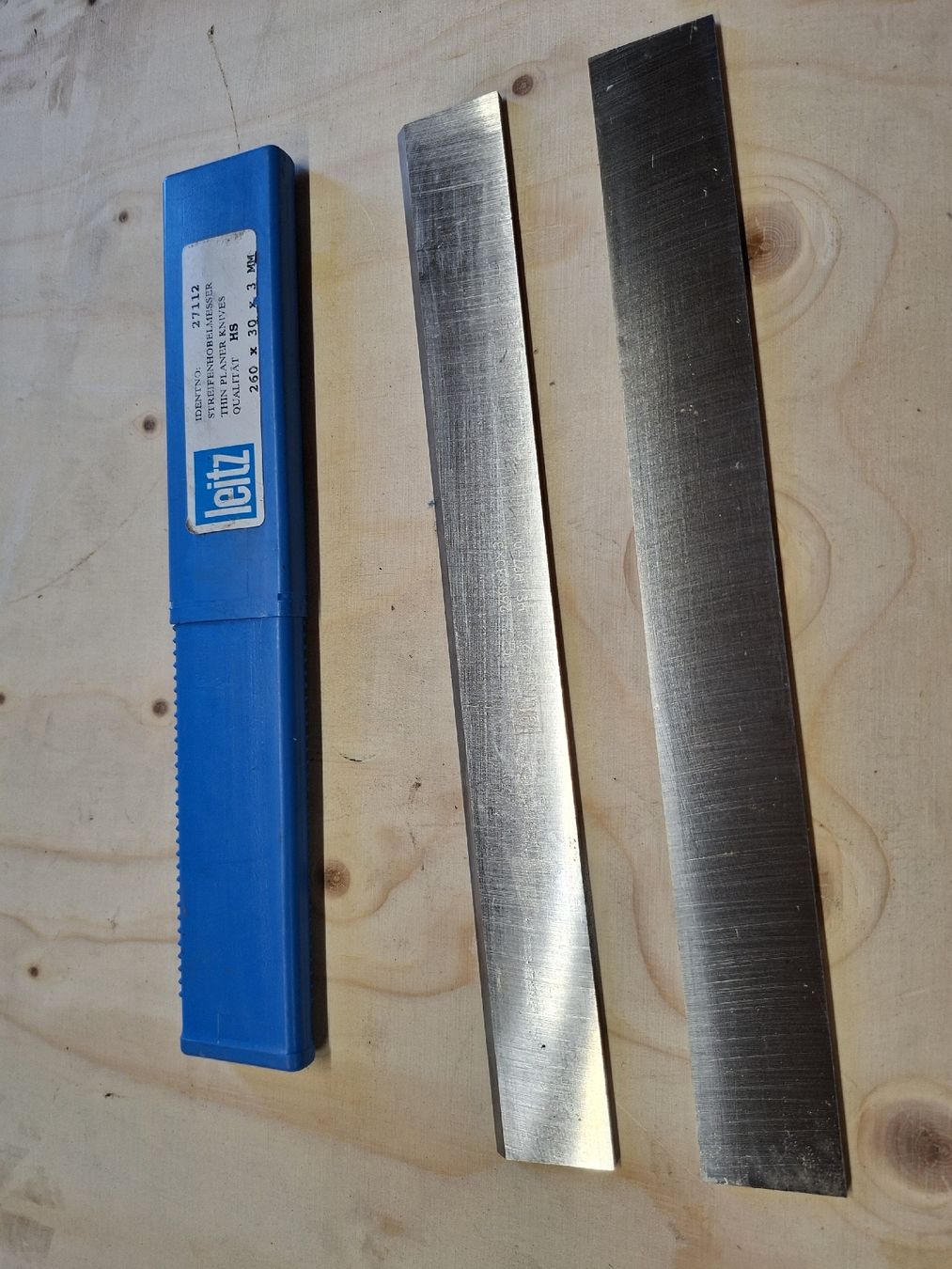 Leitz Tutti gli attrezzi: Streifenhobelmesser LEITZ HS 260x30x3mm – Nuovo (secondo la descrizione) da Niederuzwil venduto da Dakitiki 4