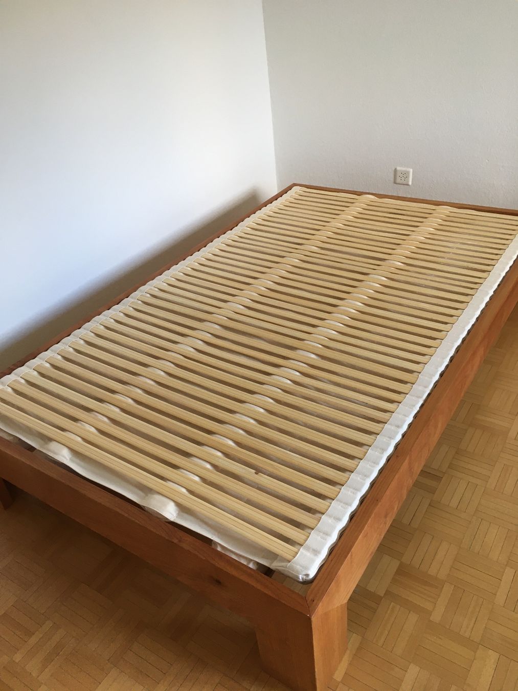 Hüsler Nest Betten: Bett Hüsler Nest – Gebraucht aus Oberrieden von buch10