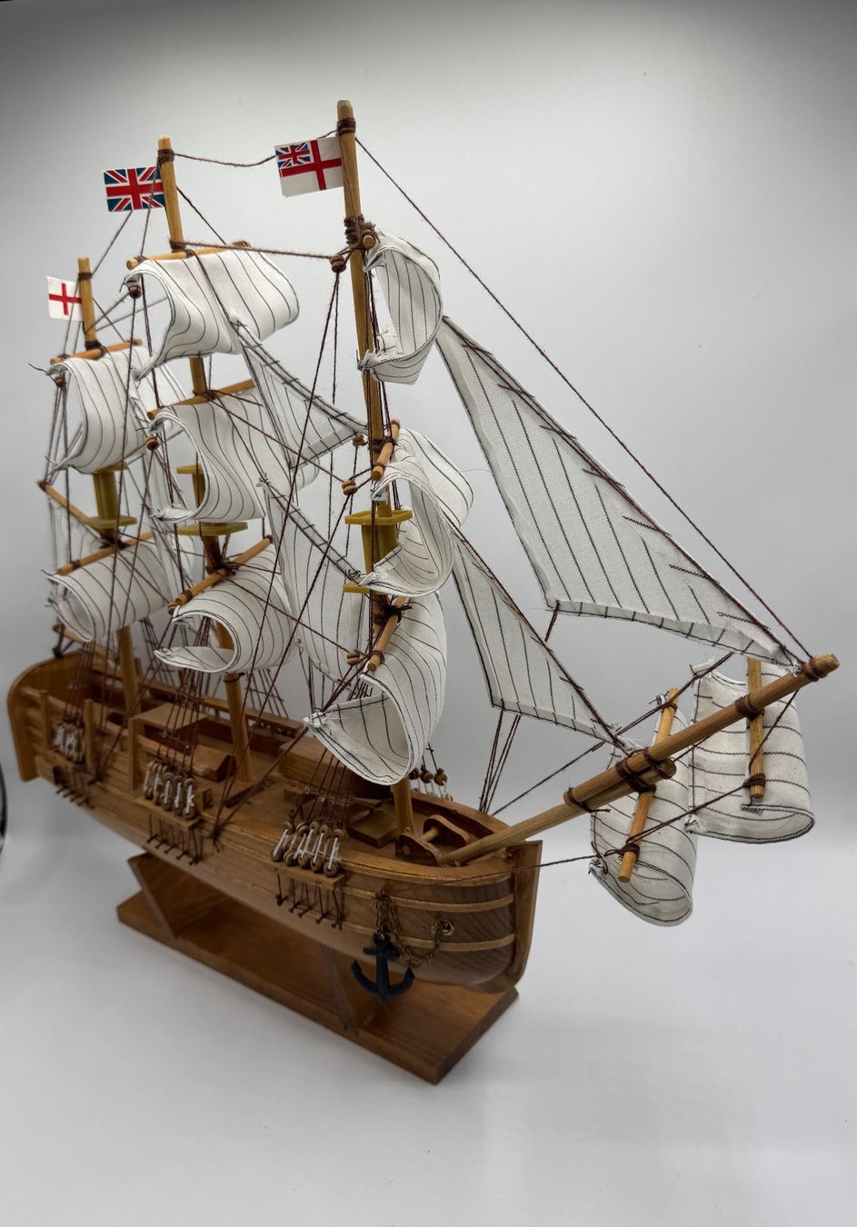 Kit di modellismo & Modellini statici: Schönes Holzschiff "Endeavour" Modellschiff Deko – Usato da Sachseln venduto da BONATI01 1