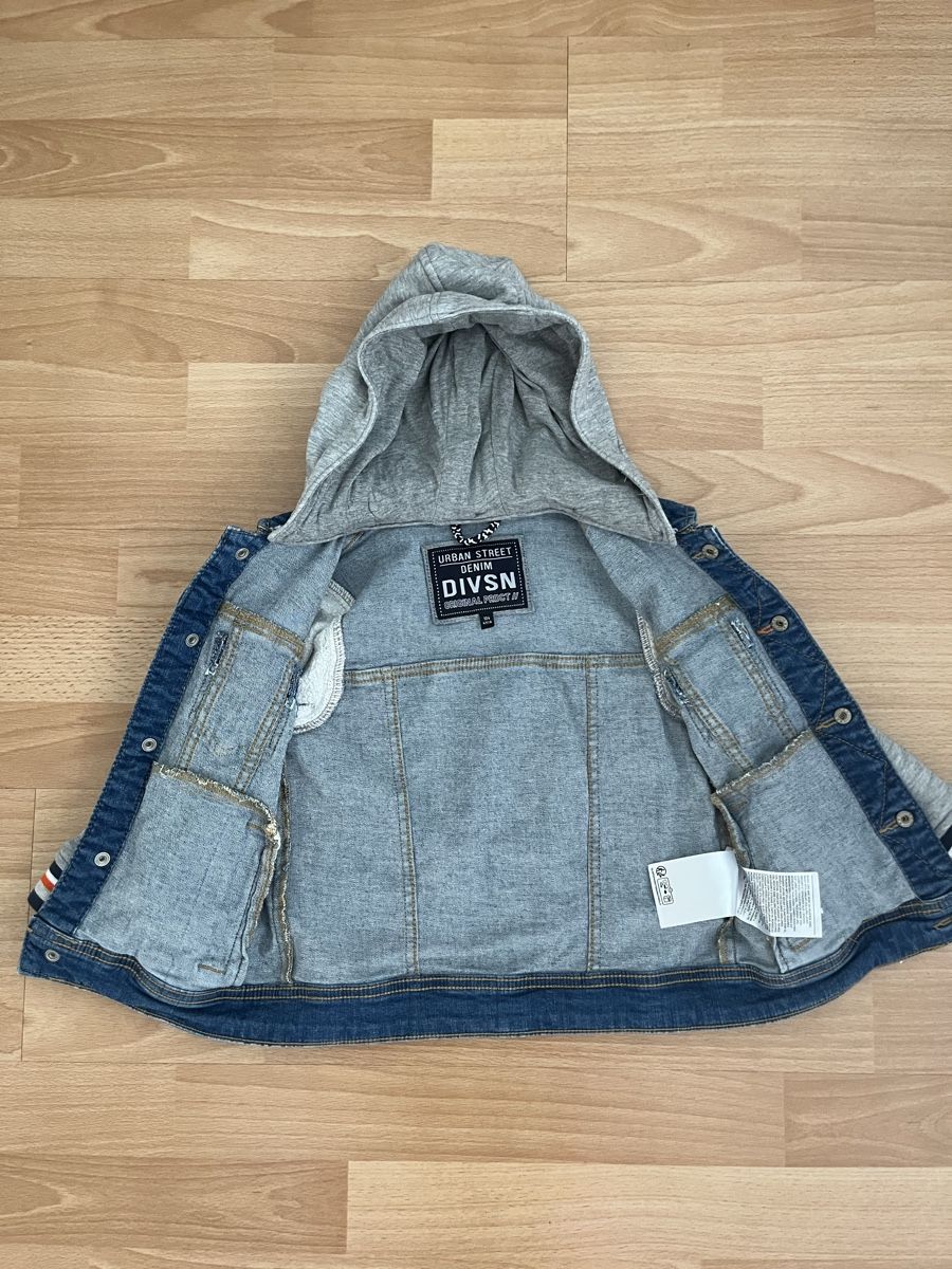 C&A Giacche & Cappotti: Jeansjacke, Gr. 104 – Usato da Zürich venduto da jmg_8005 1