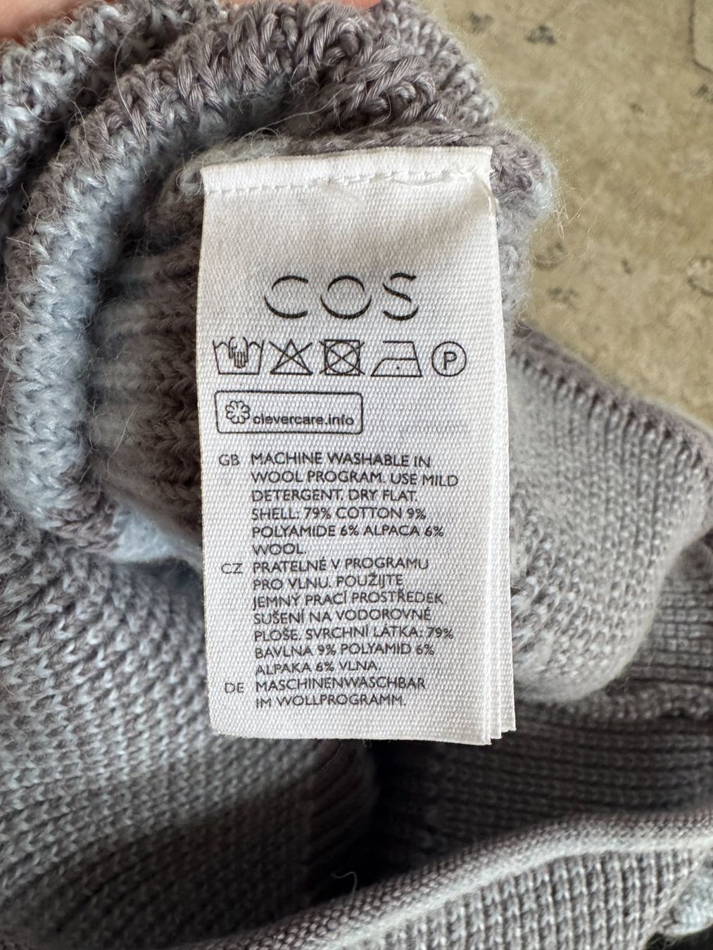Cos Gilet & Giacche senza maniche: Pull sans manches rayé – Usato da Pully venduto da ana_2kcm 3