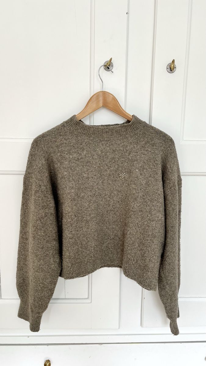 Weekday Pulls & Sweat-shirts: Strickpullover, Weekday, Gr.M, grün grau beige – D'occasion à St.Gallen par Nora-Leonie