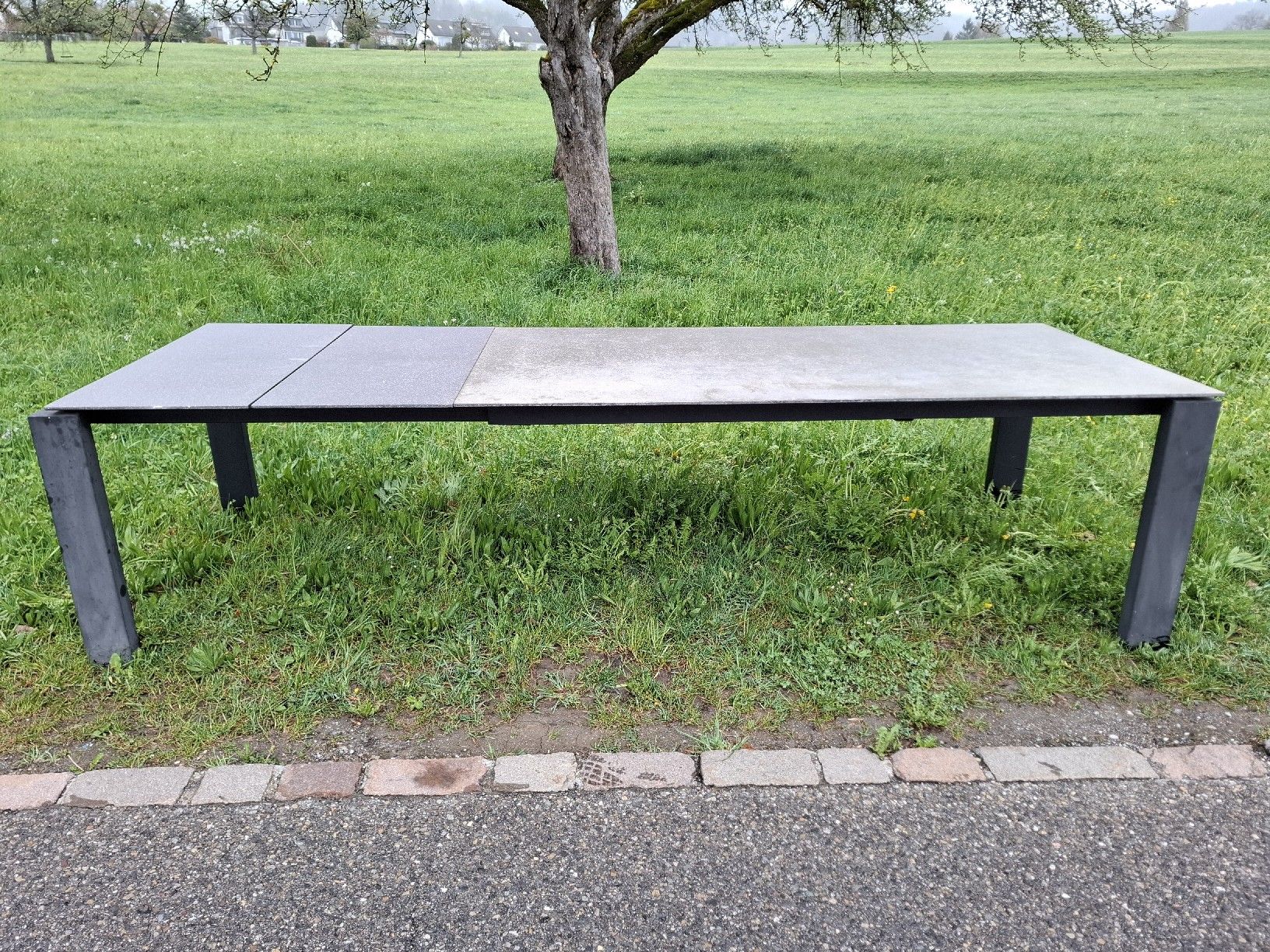 Tavoli: Gartentisch  – Usato da Splügen venduto da bet_rwf8 2