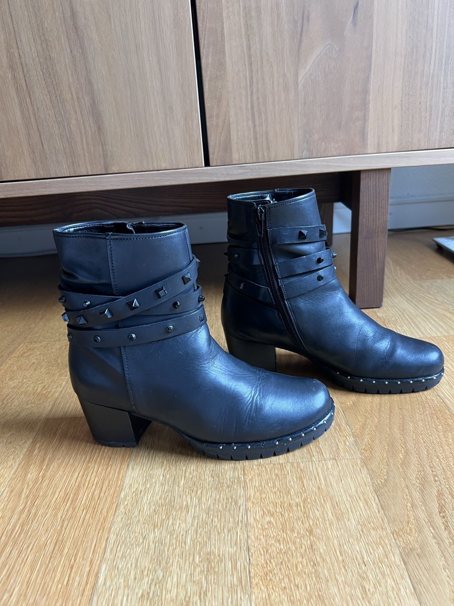 Gabor Scarpe da donna: Gabor Ankle Boot schwarz 35.5 – Usato da Luzern venduto da Cilzel 1