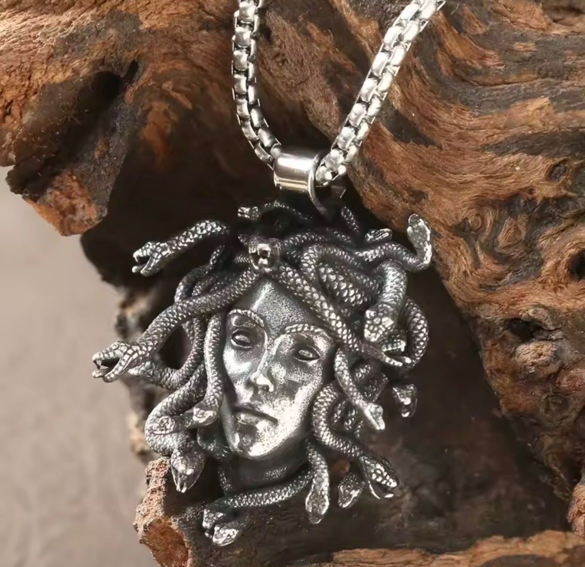 Ciondoli: Medusa Anhänger, Antik-Stil – Nuovo (secondo la descrizione) da Gams venduto da Mariawicca 4