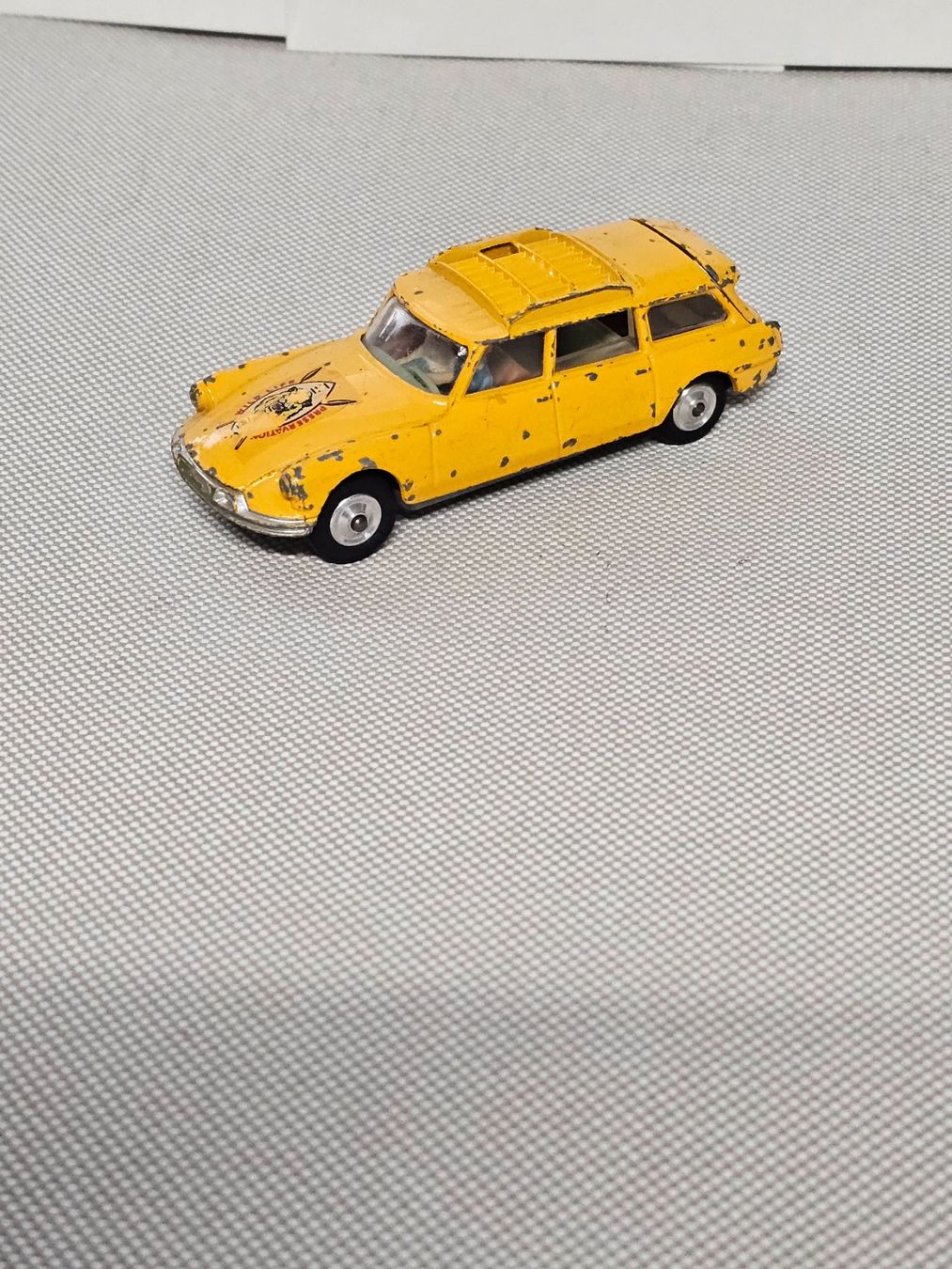 Corgi Toys Modellini d'auto: Corgi Citroën DS Safari – Usato da Starrkirch-Wil venduto da easygo13