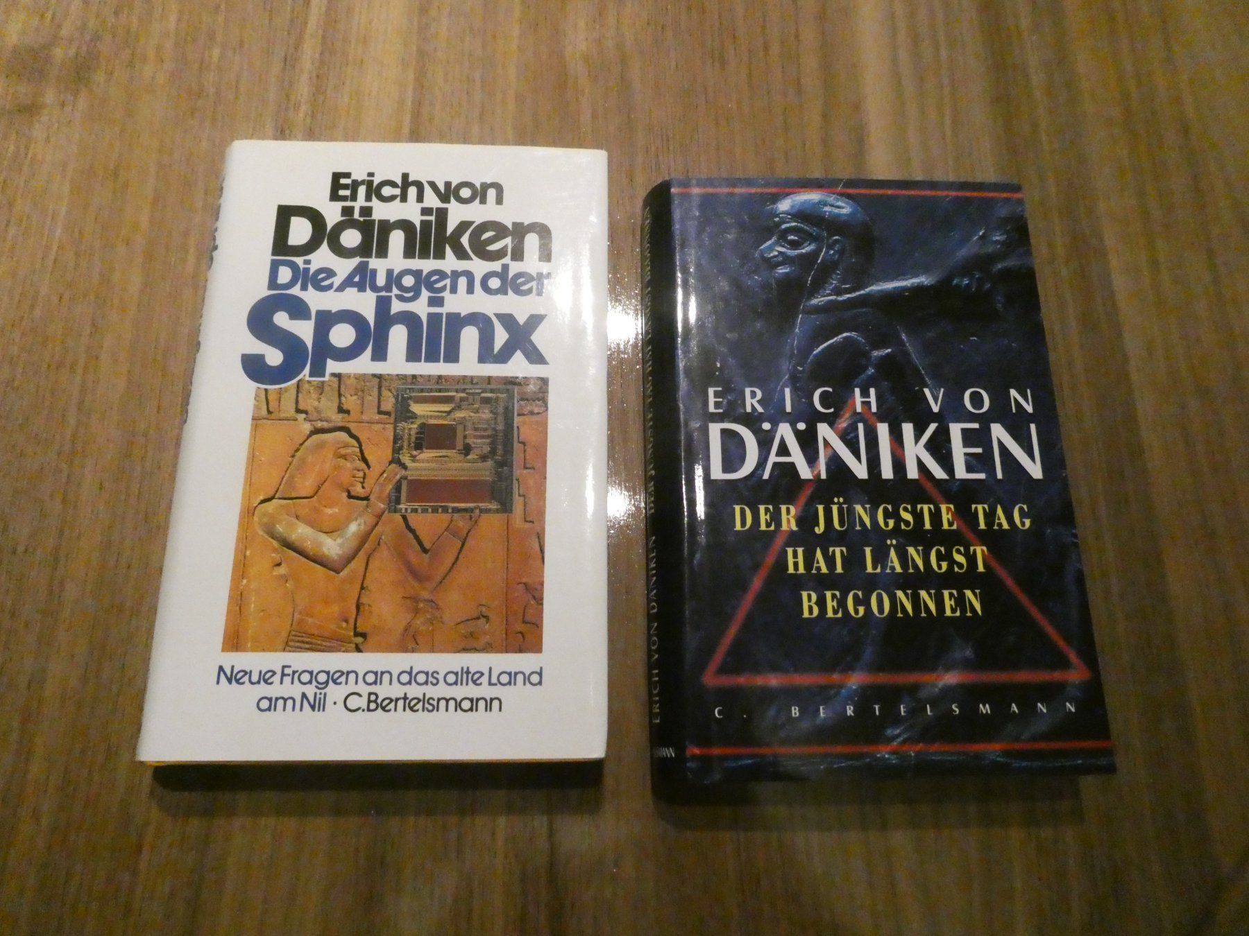 Erich von Däniken grosse Sammlung von 32 Bücher und 1