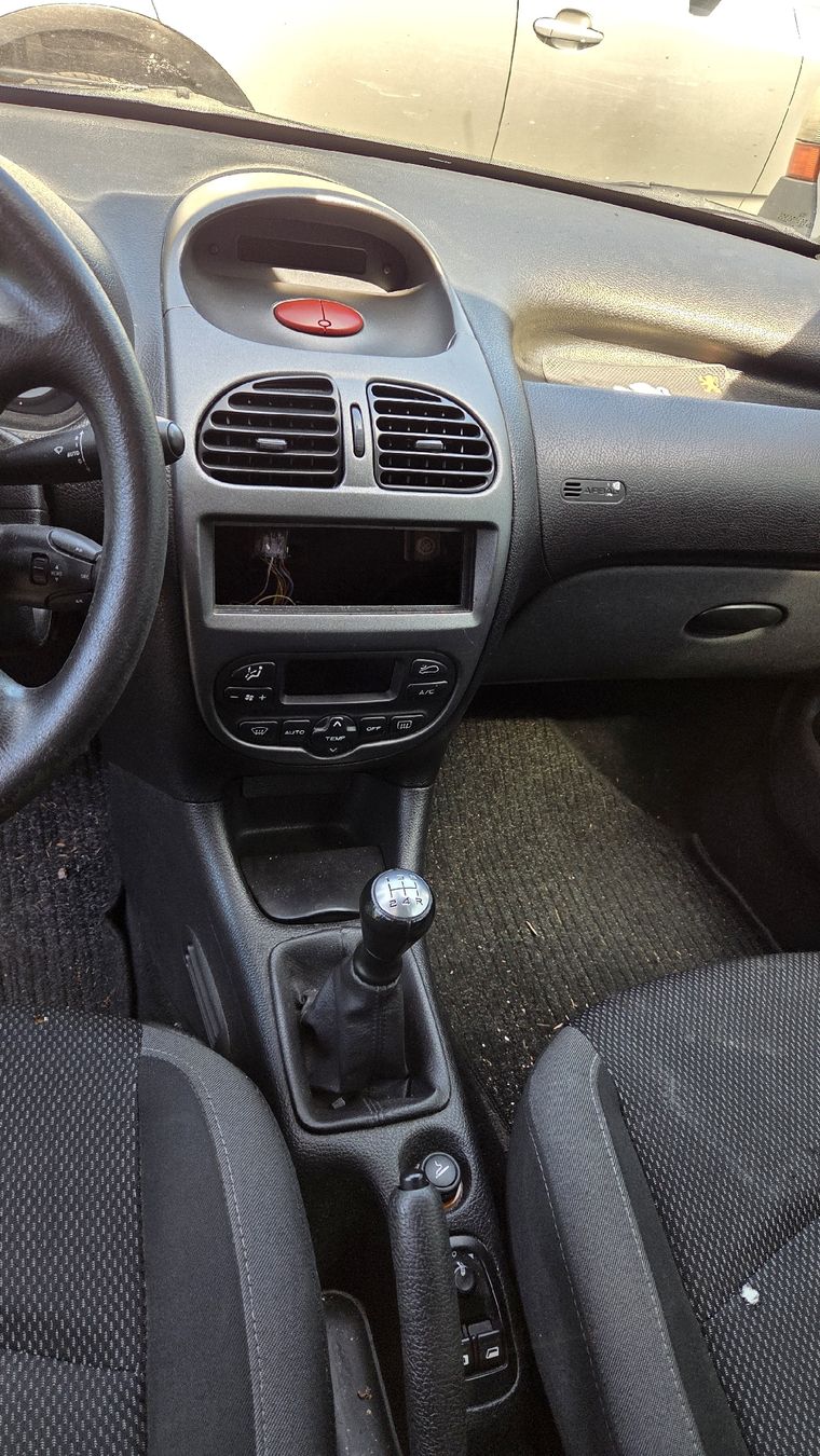 Peugeot Autos: Peugeot 206 1.4i – D'occasion à Lichtensteig par mic_jwv6 8