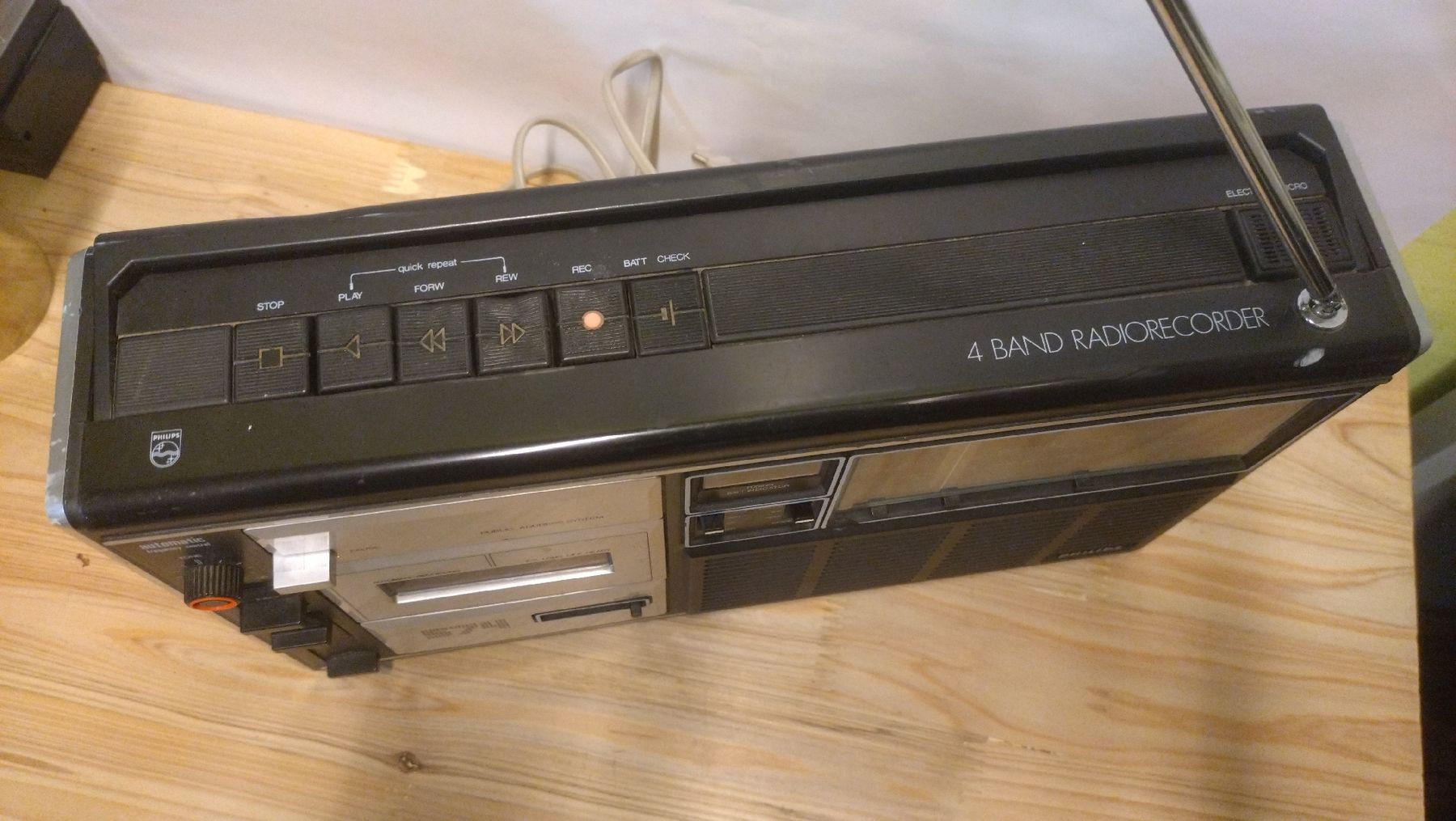 Philips Radio: Radio Philips vintage 574 Working – Usato da Farvagny-le-Grand venduto da LaCaverne 2