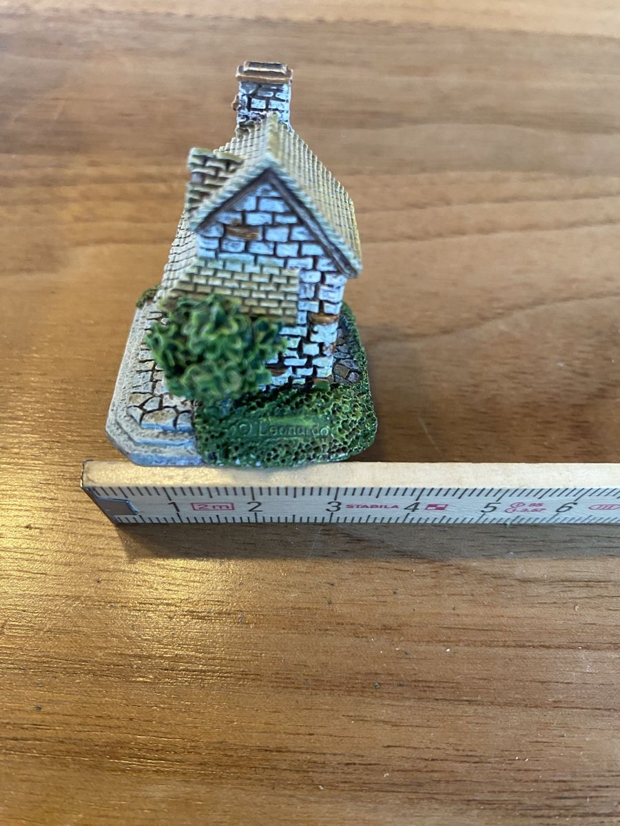 Spielzeuge: Miniatur Modellhaus Wine Bar – Gebraucht aus zürich von skychef 3