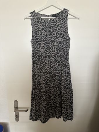 Sommerliches Kleid "Tessentials" Leoprint, Grösse S