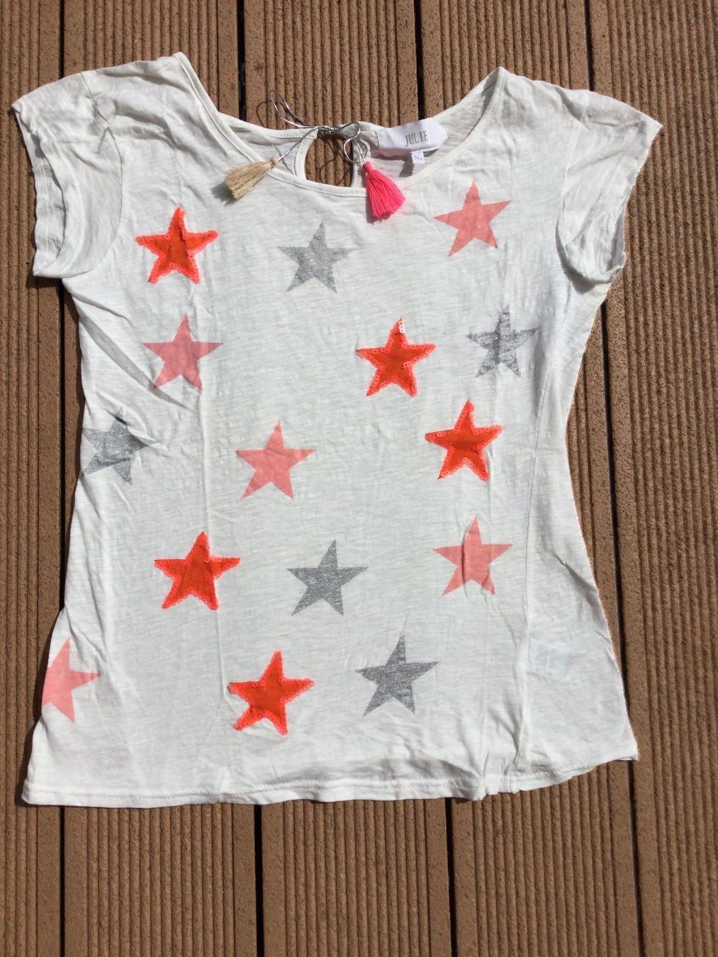 T-shirt: T-shirt blanc motifs ETOILES – Usato da Agiez venduto da chouchanelle 1