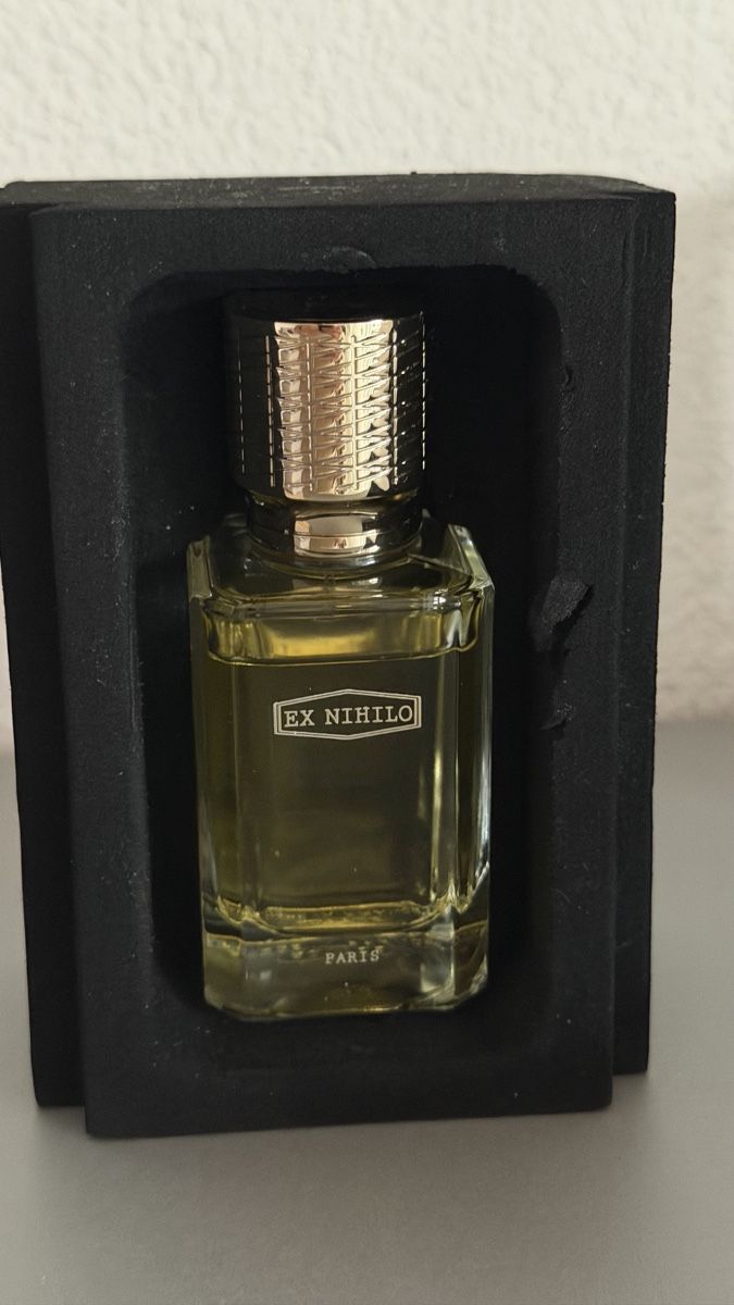 Parfum & Eau de Toilette: EX NIHILO VETIVER MOLOKO  – Gebraucht aus Sursee von nst_czk2 1