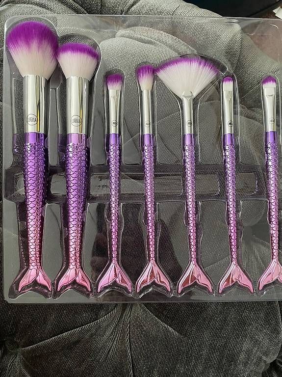 Make-up: Lurella Cosmetics Be a Mermaid Makeup Brush Set – Usato da Merenschwand venduto da exclusive4you5634