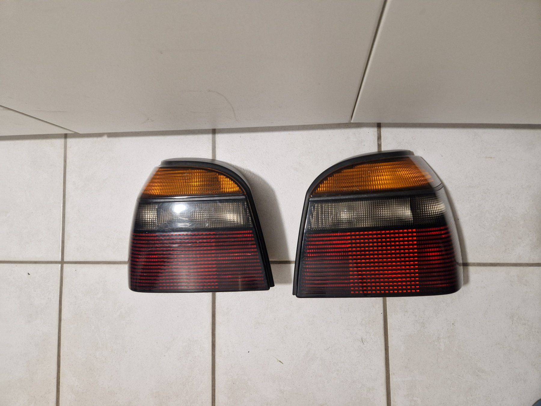 Hella Fari: Rückleuchten VW Golf3 – Usato da Dintikon venduto da seimen08