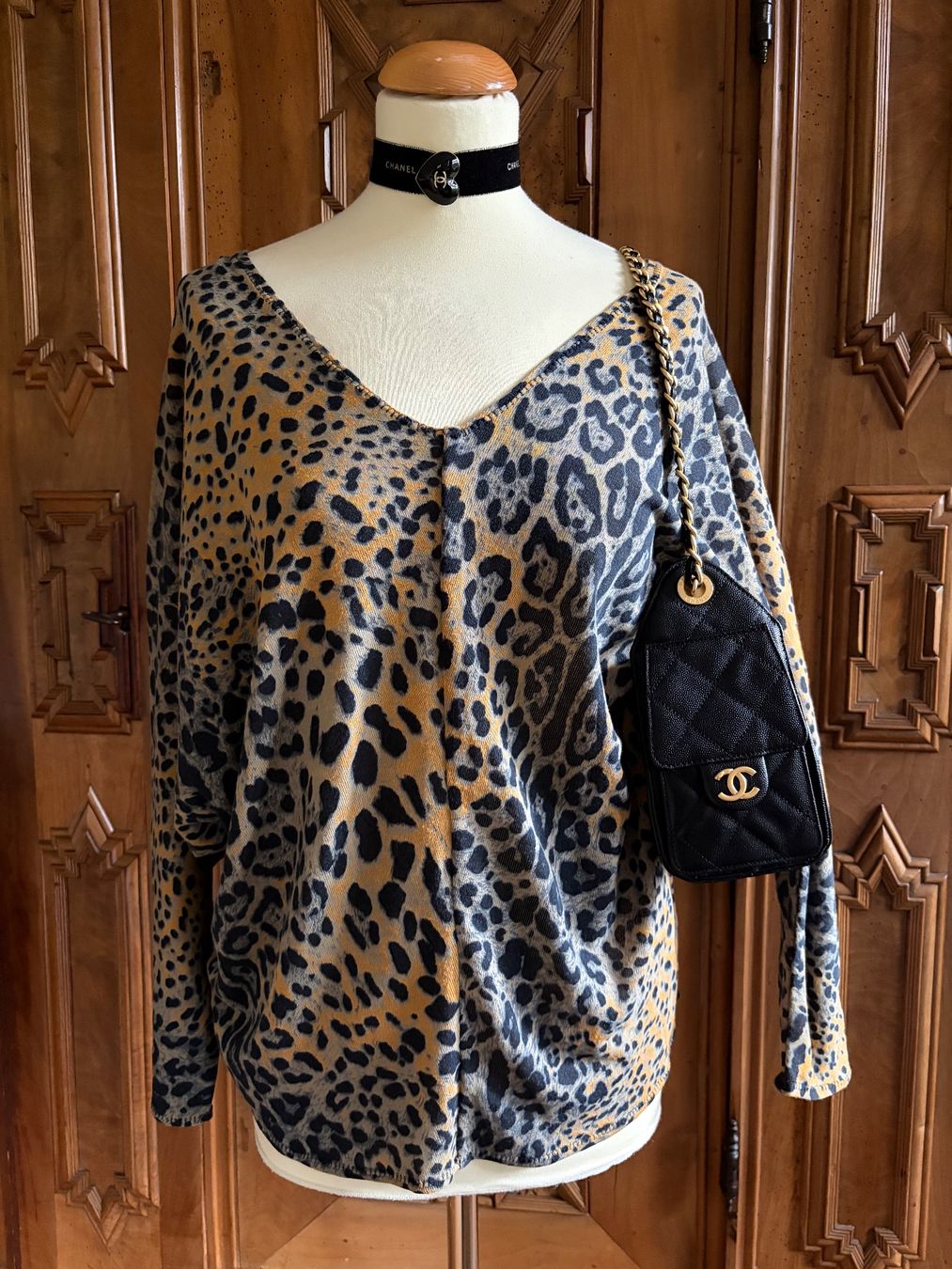 Maglioni & Felpe: Leopard Pullover Gr. L  Stil:  Chanel Métiers D'Art NEU – Nuovo (secondo la descrizione) da Interlaken venduto da Bona55 1