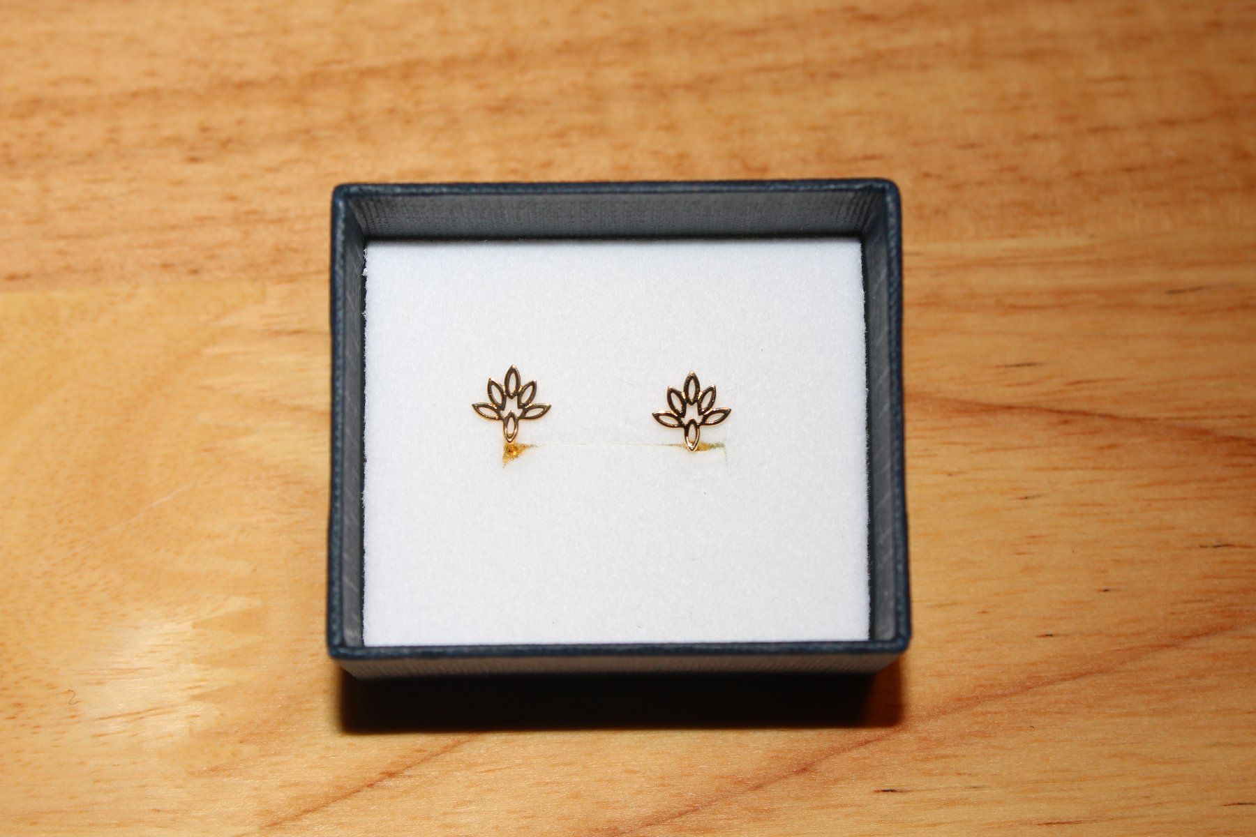 Orecchini pendenti & Orecchini a lobo: Ohrstecker Gold 18k (750) – Nuovo e nell'imballaggio originale da Kriens venduto da Wolly85